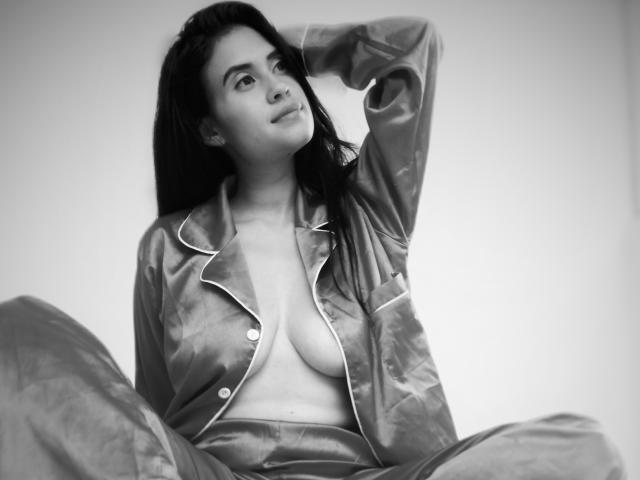 KylieAllen - Live sexe cam - 10021947