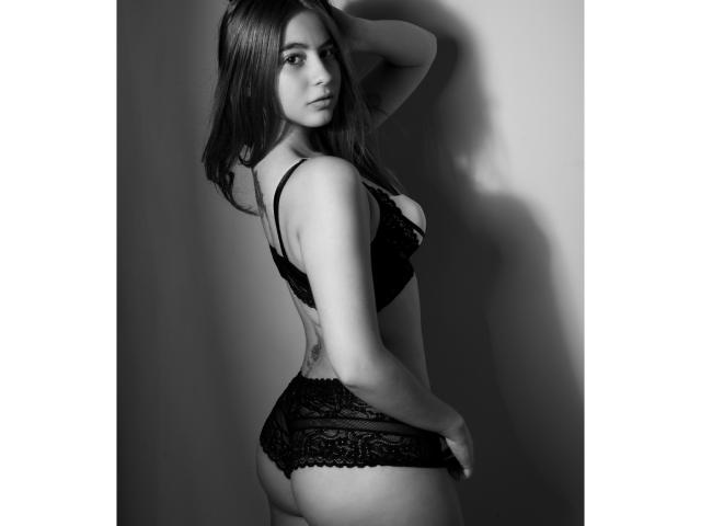 BellaRaven - Live Sex Cam - 10026239