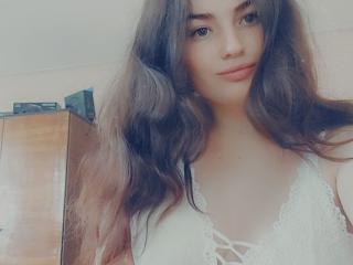 MilashkaYas - Sexe cam en vivo - 10030815