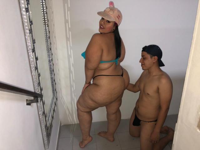 JeffAndScarlette - Live sexe cam - 10040983