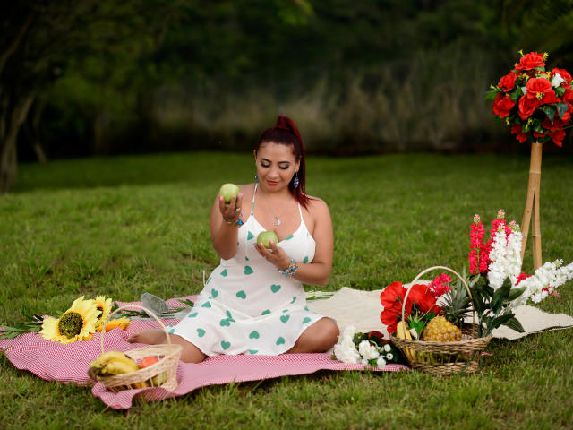 NahelaBigMelons - Live Sex Cam - 10043695