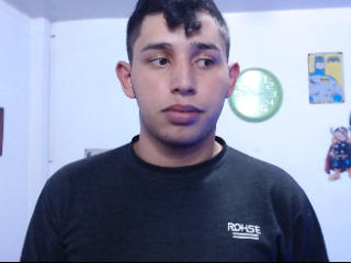 ZackWinterXX - Live porn &amp; sex cam - 10066307
