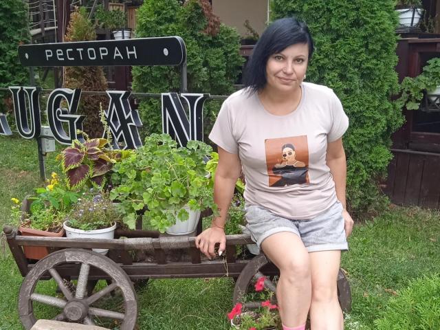 CrystalKarolina - Live sexe cam - 10068331