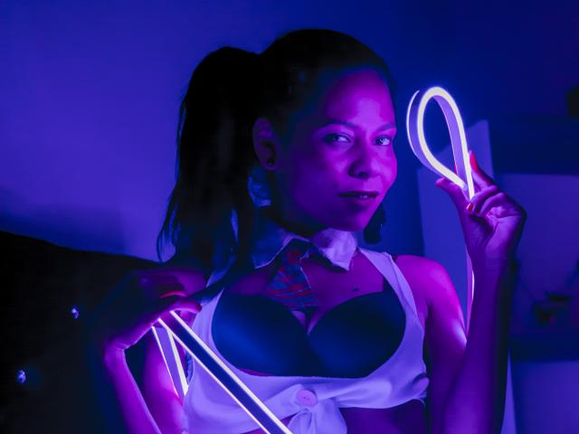 SaraaSummer - Live sex cam - 10091403