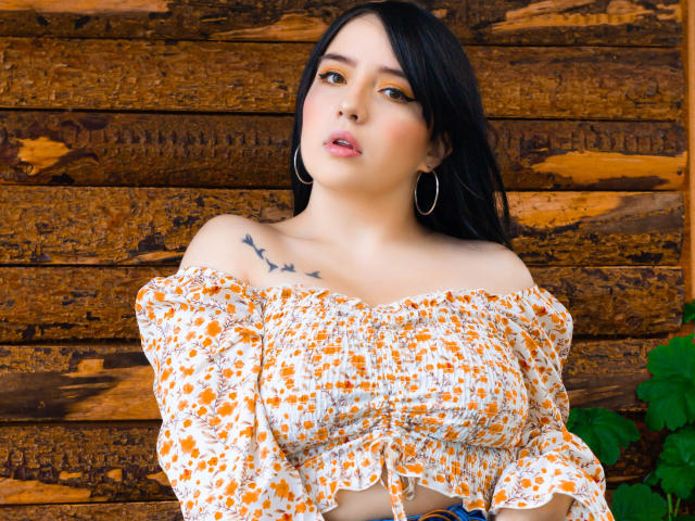 EmelyRose - Sexe cam en vivo - 10091407