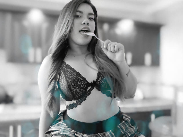 RenattaChechik - Live sexe cam - 10117511