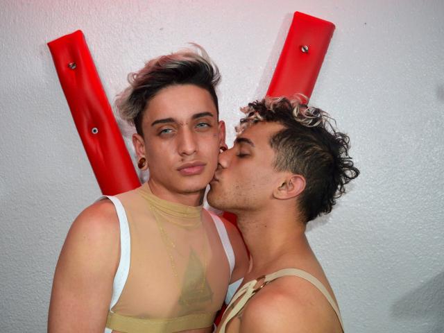 FranAndDantez - Live sex cam - 10131175