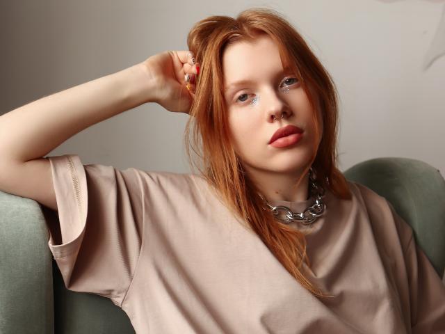StellaRed - Live sex cam - 10131743