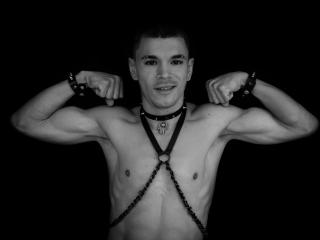 LianWarrent - Live sex cam - 10152923