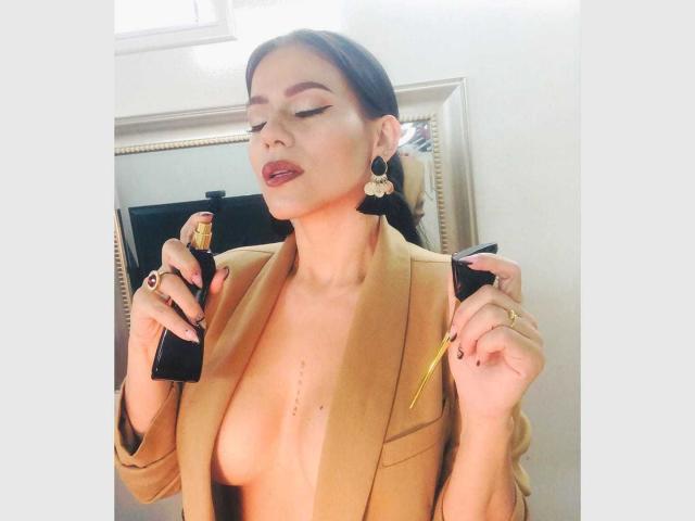 MiaSpencer - ライブポルノ&amp;セックスカム - 10153603