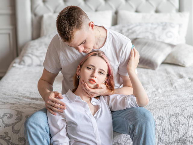 EllaandDaniel - Live sex cam - 10157379