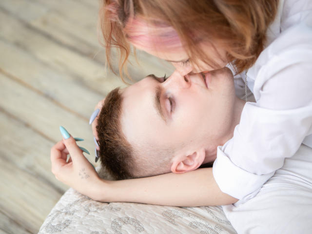 EllaandDaniel - Live Sex Cam - 10157403