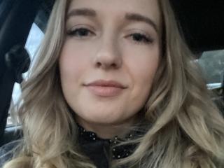 Allissha - Live porn &amp; sex cam - 10163035