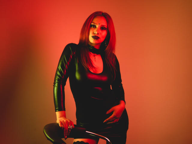 JulyAdams - Sexe cam en vivo - 10184331