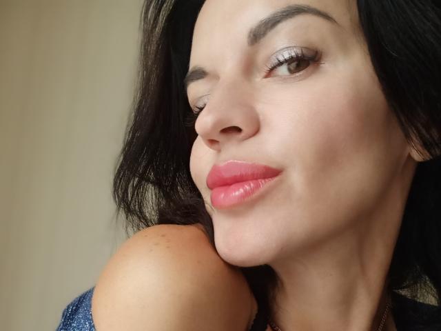 VivianHines - Live sexe cam - 10230843