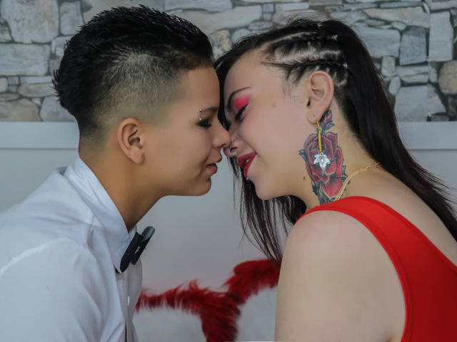 MiaAndMolly - Live sexe cam - 10237971