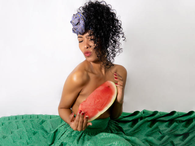 SalmaJoness - Live sexe cam - 10248779