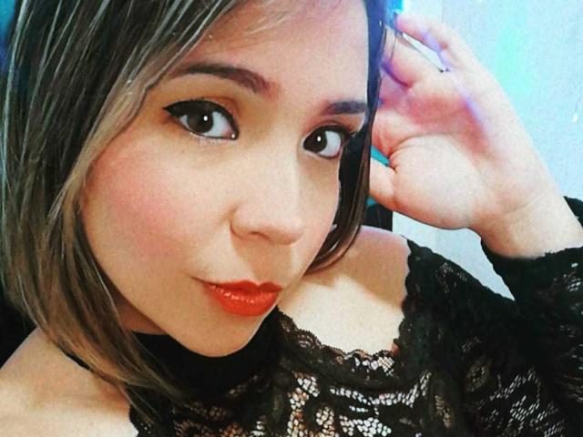 KellyHott - Live sexe cam - 10251115