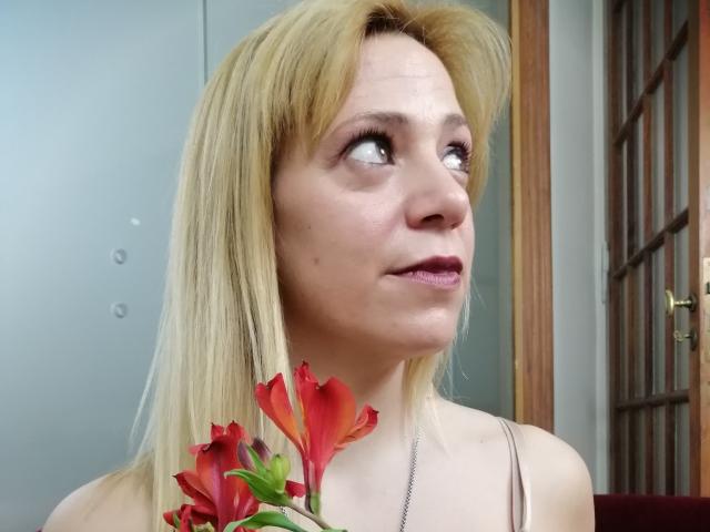 EmilyJameson - Live porn &amp; sex cam - 10256191