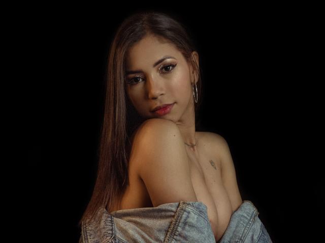 QueenKurama69 - Live sexe cam - 10278127