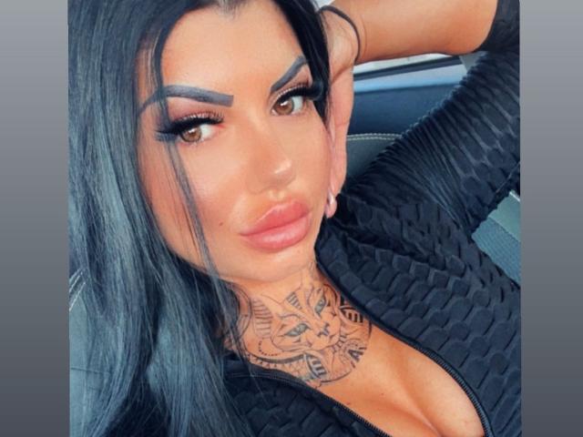 MichelleSquirts - Live sex cam - 10278991