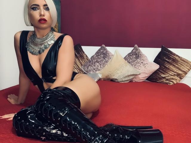 LuanaColucci - Camera khiêu dâm &amp; quyến rũ trực tiếp - 10287259