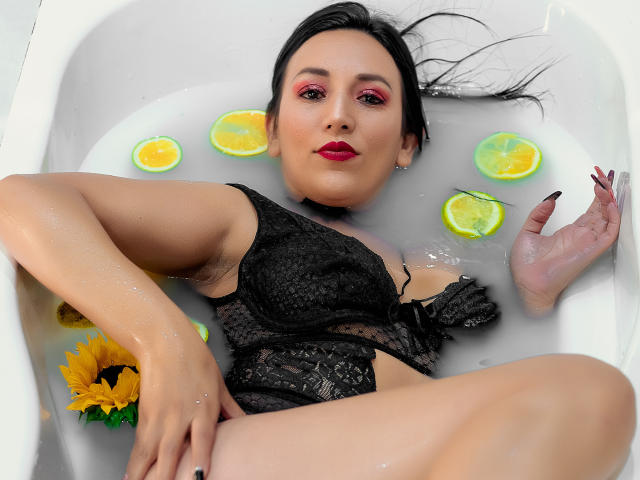 LauraMartin - Live sexe cam - 10310155