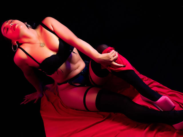 LauraMartin - Sexe cam en vivo - 10310211