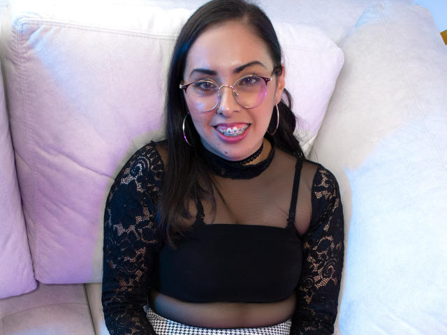 ChloeMarss - פורנו בשידור חי ומצלמת סקס - 10317659