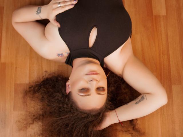 YourMila - Live sexe cam - 10321691