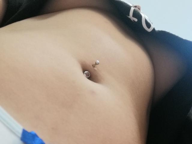 SaraJoness - Live Sex Cam - 10325011