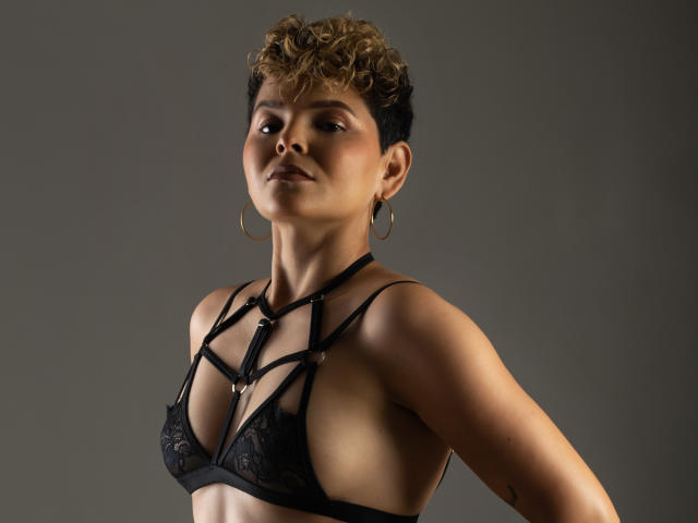 KatieWoods - Live sexe cam - 10359579
