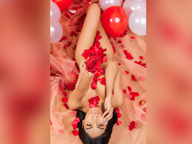 TarahGeorgee - сексуальная веб-камера в реальном времени - 10361867