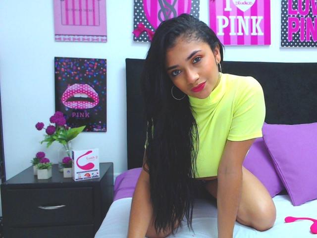 AmberSkylerr - Live porn &amp; sex cam - 10368195