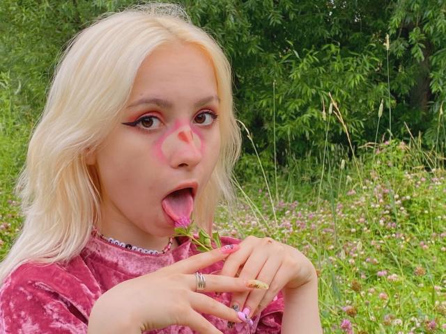 PolyYelow - Live porn &amp; sex cam - 10381511