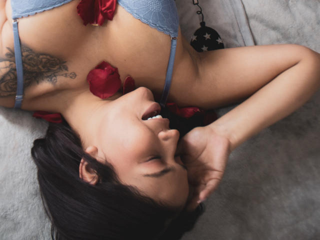 SweettempTationn - Live porn &amp; sex cam - 10384335