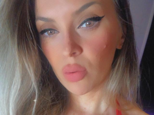 SophieDeee - Live porn &amp; sex cam - 10401543