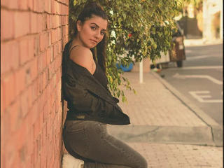 MelissaAval - Sexe cam en vivo - 10407571