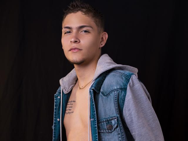 JustinGold - Sexe cam en vivo - 10414107