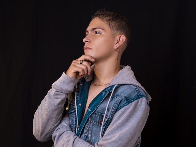 JustinGold - Sexe cam en vivo - 10414115