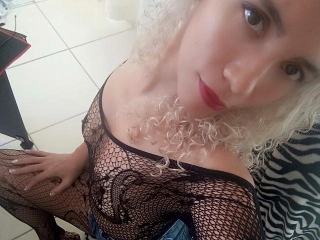 Carolinaz - Live porn &amp; sex cam - 10415919