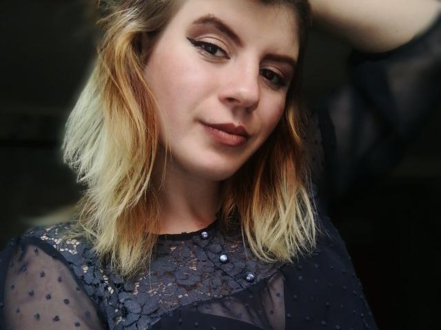 Maloletka - Live porn &amp; sex cam - 10467235