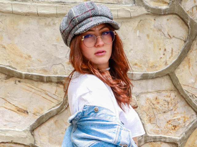 AnnieHoward - Live sex cam - 10472995