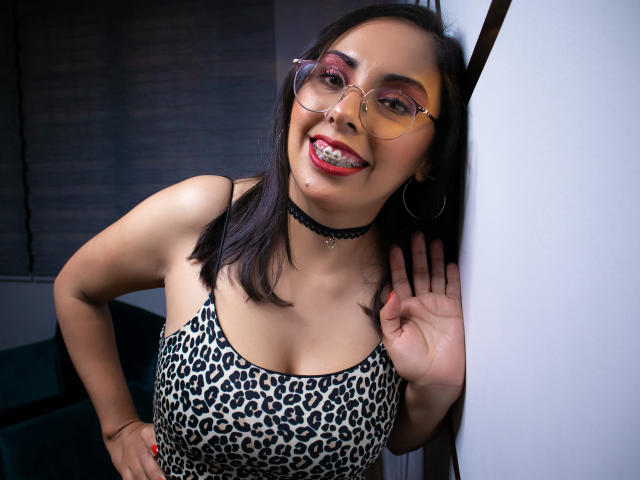 ChloeMarss - Live porno og sexkamera - 10487795