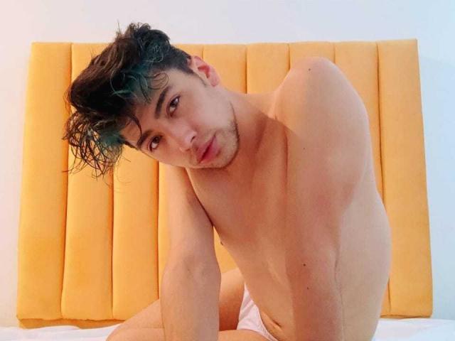 AntonioTella - Live porn &amp; sex cam - 10494051