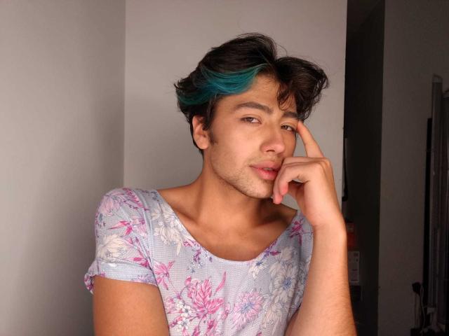 AntonioTella - сексуальная веб-камера в реальном времени - 10494063