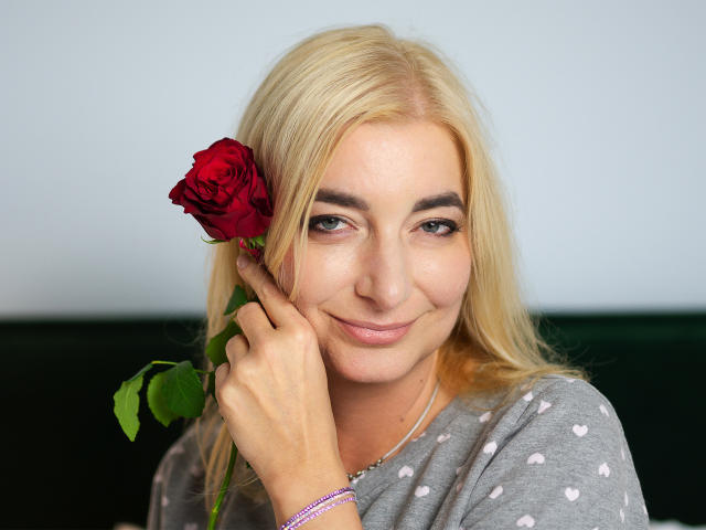 SusanneBeauty - Sexe cam en vivo - 10499131