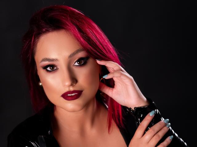 EmyHillton - Live porn &amp; sex cam - 10505035