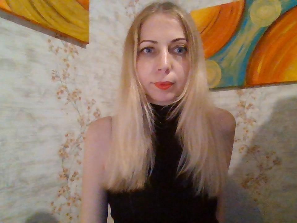 LunaGloss - Live sex cam - 10511927