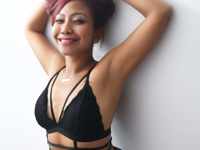 ElyaQuinn - Live porn &amp; sex cam - 10514171